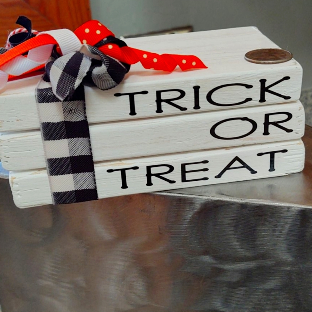 Halloween Trick or Treat 3 stack wooden piece.